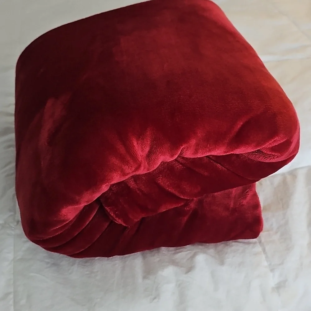 Ralph Lauren Red MicrominkQueen Blanket